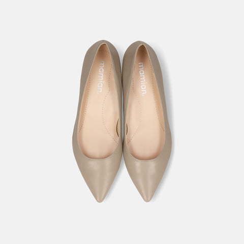 ラストワン2025AW：iCoN COLORS：ポインテッドトゥ スムース フラットシューズ（C20143）グレージュ/mamian（マミアン）